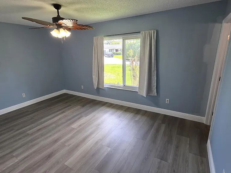 2209 SE East Dunbrooke Cir — Photo 8