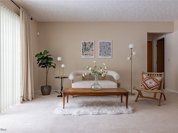 2nd image of 7674 Creekwood Dr