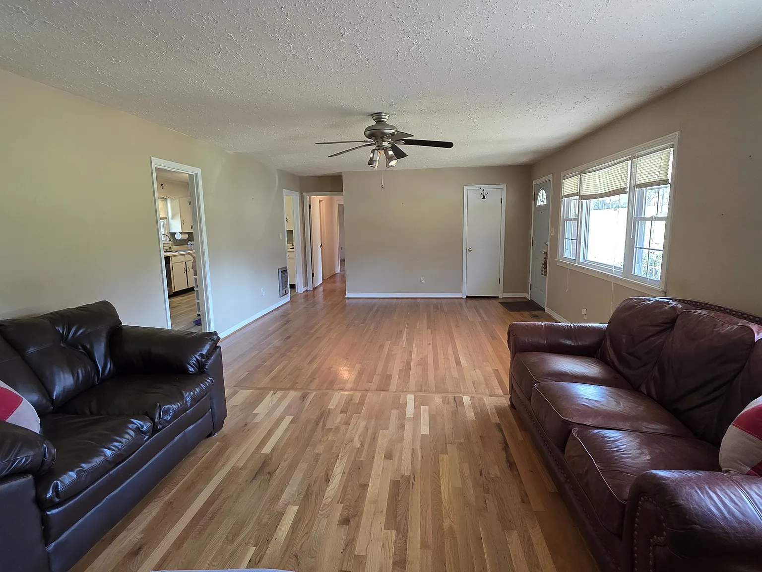 3 bed, 1458 sqft, $1,525 — Photo 4