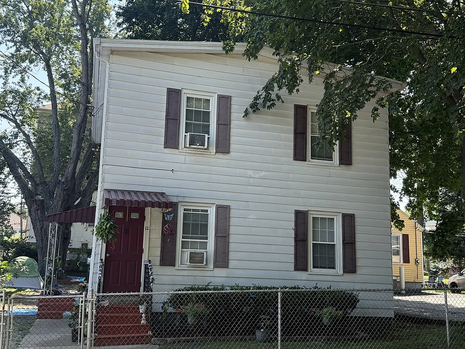 12 Elmore Ave