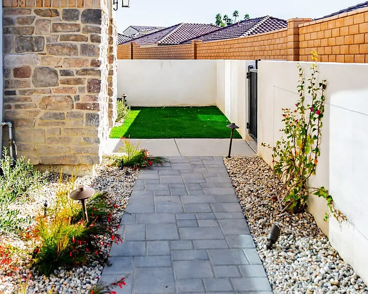 Redstone Way — Photo 20