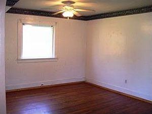 3rd image of 74 Jefferson St