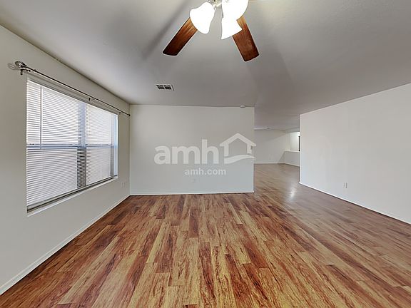 4th image of 15618 W Evans Dr