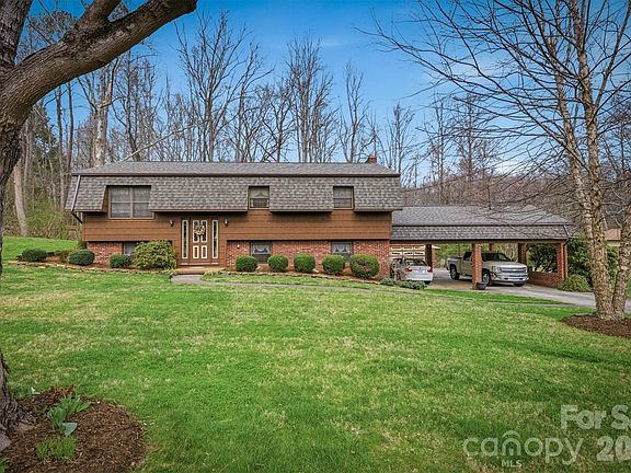 3rd image of 2480 Sweetbriar Cir