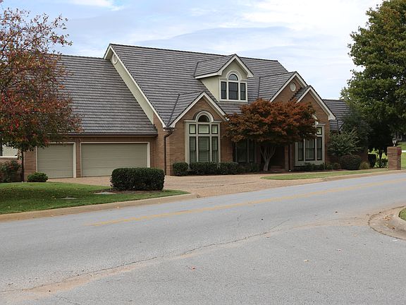 2nd image of 11 W Champions Blvd