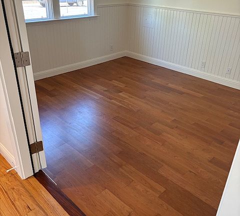 2nd image of 429 Dufour St