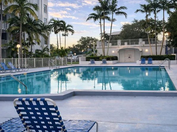 496 NW 165th Street Rd APT D412, Miami Gardens, FL 33169
