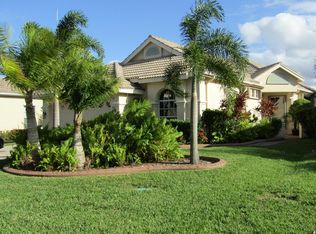 828 SW Lake Charles Cir, Pt Saint Lucie, FL 34953
