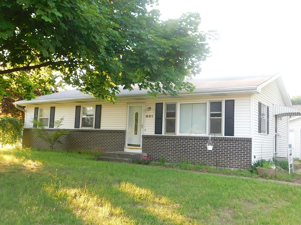 1st image of 691 Kingsbury St NW
