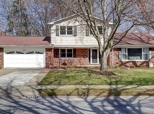 29608 Lincoln Rd, Bay Village, OH 44140