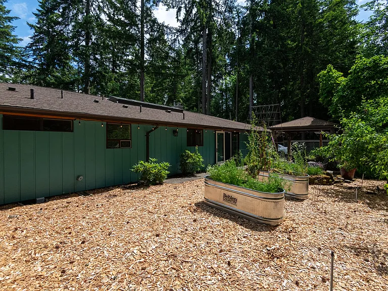 15931 SE 41st Pl — Photo 5