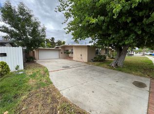 17969 Hatton St, Reseda, CA 91335