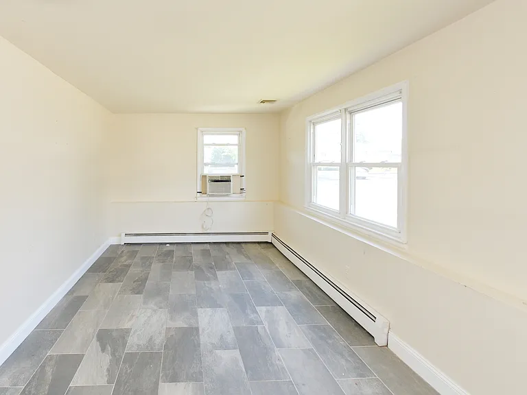 1 Leliarts Ln — Photo 2