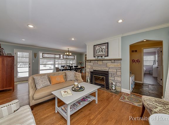2nd image of 23W174 Blackcherry Ln