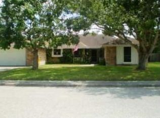 127 N Cuates Dr, Los Fresnos, TX 78566