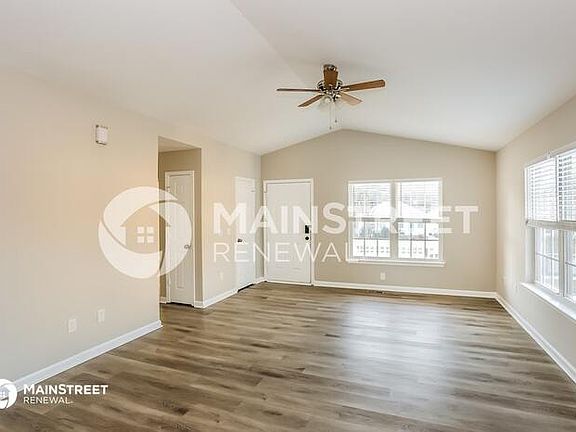 5th image of 210 Billie Hope Dr