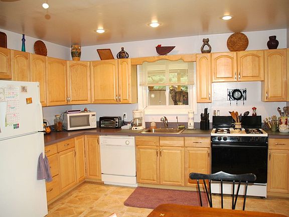 5th image of 3762 Clearwater Ln