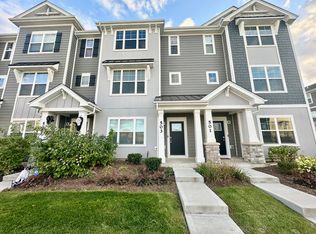 503 Acadia Ave, Mundelein, IL 60060