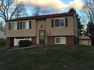 116 McMahon Dr, Manor, PA 15665