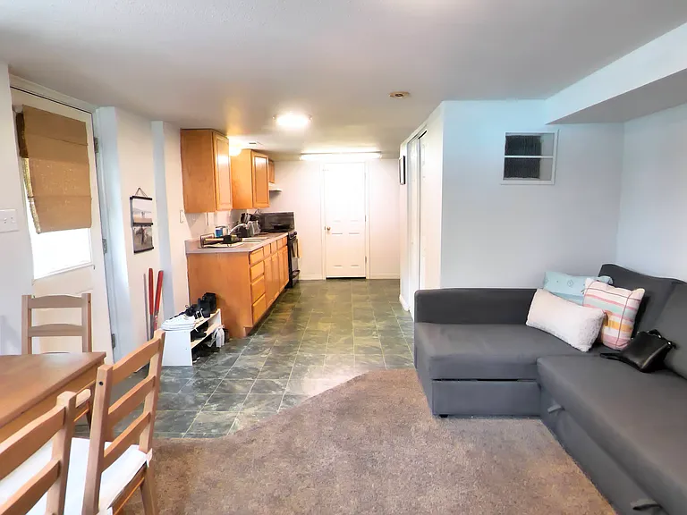 343 N 600 W — Photo 2