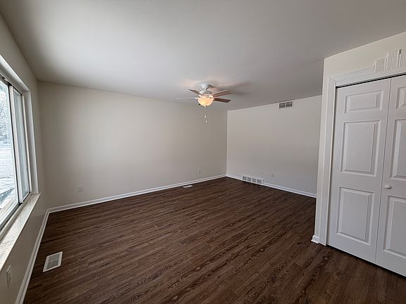 5th image of 40903 Flagstaff Dr