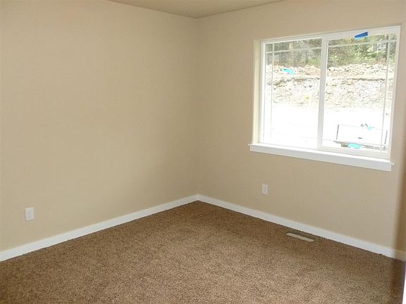 4th image of 6111 E 14th Ave