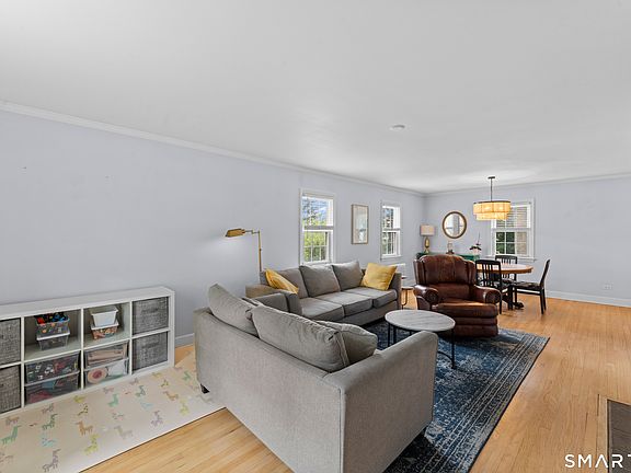 4th image of 13 Hamilton Avenue