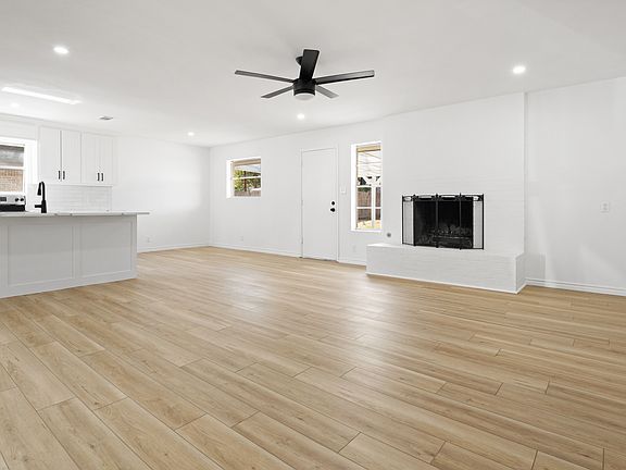 2nd image of 3620 Wayland Dr