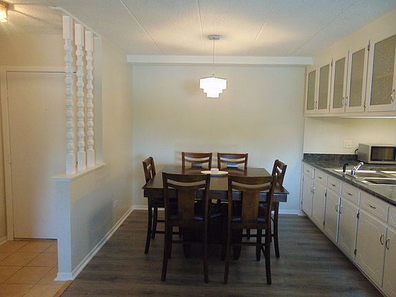 3rd image of 13757 Lamon Ave #107