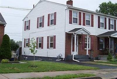 1st image of 366 Radcliffe Ave
