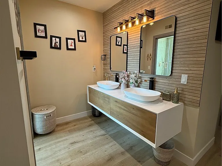 17608 Orna Dr — Photo 27