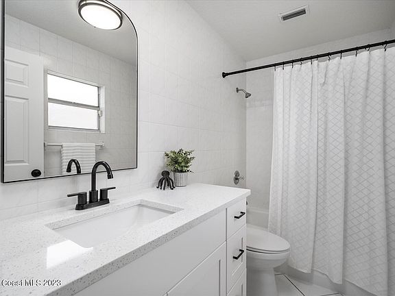 4th image of 427 Earl Ave