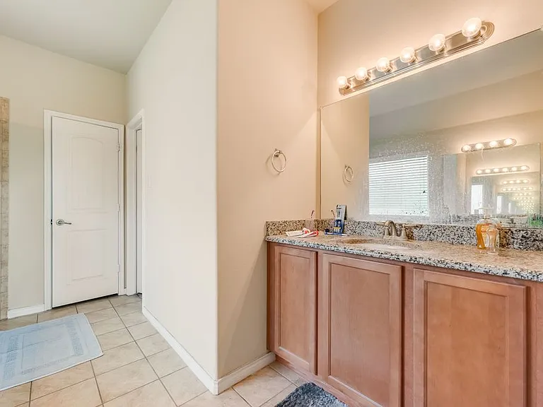 2605 Idlewood Dr — Photo 12