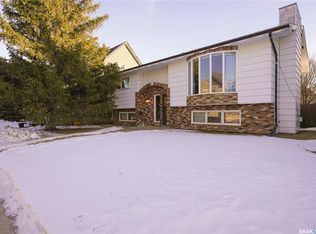 663 Athabasca STREET W, Moose Jaw, SK S6H 2C7