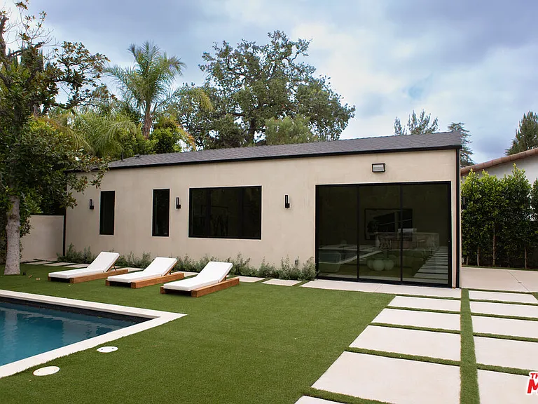 5064 Encino Ave — Photo 37