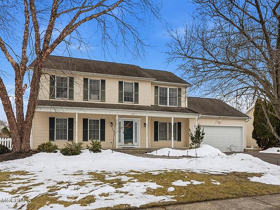 4th image of 720 Talmadge Avenue
