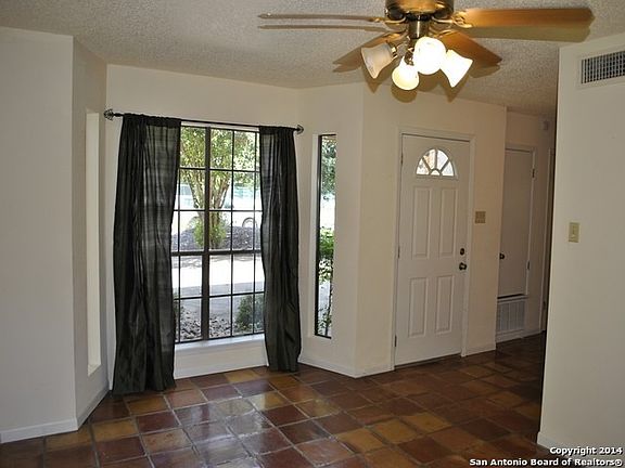 4th image of 107 Bentwood Dr #1