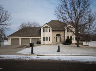 100 7th St S, Sauk Centre, MN 56378