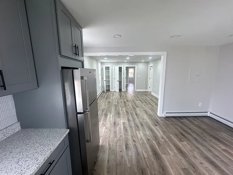 55 S Main St — Photo 7