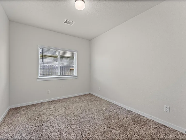 21409 Mary Myrtle St — Photo 24