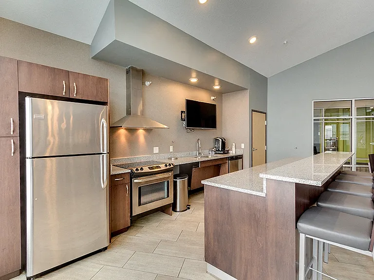 Sundance Apartments — Photo 22