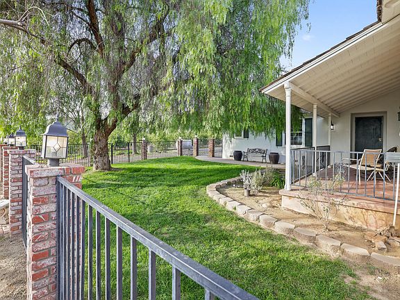 4th image of 23601 Lomitas Dr