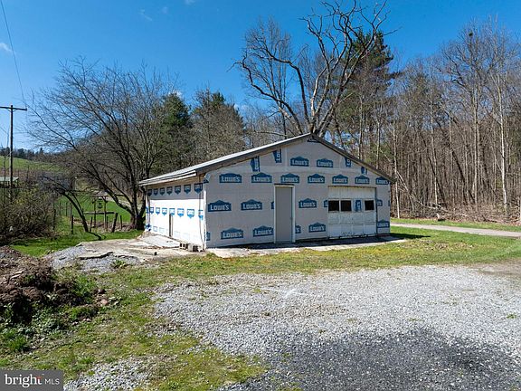 4th image of 282 Circle Rd