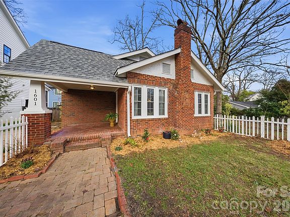 2nd image of 1601 Shamrock Dr