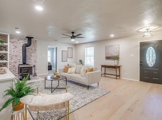 5920 Courtney Ln, Burleson, TX 76028
