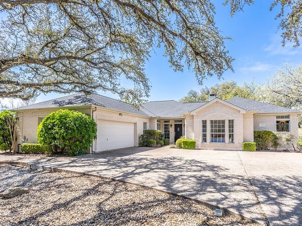 1413 Lakeway Dr