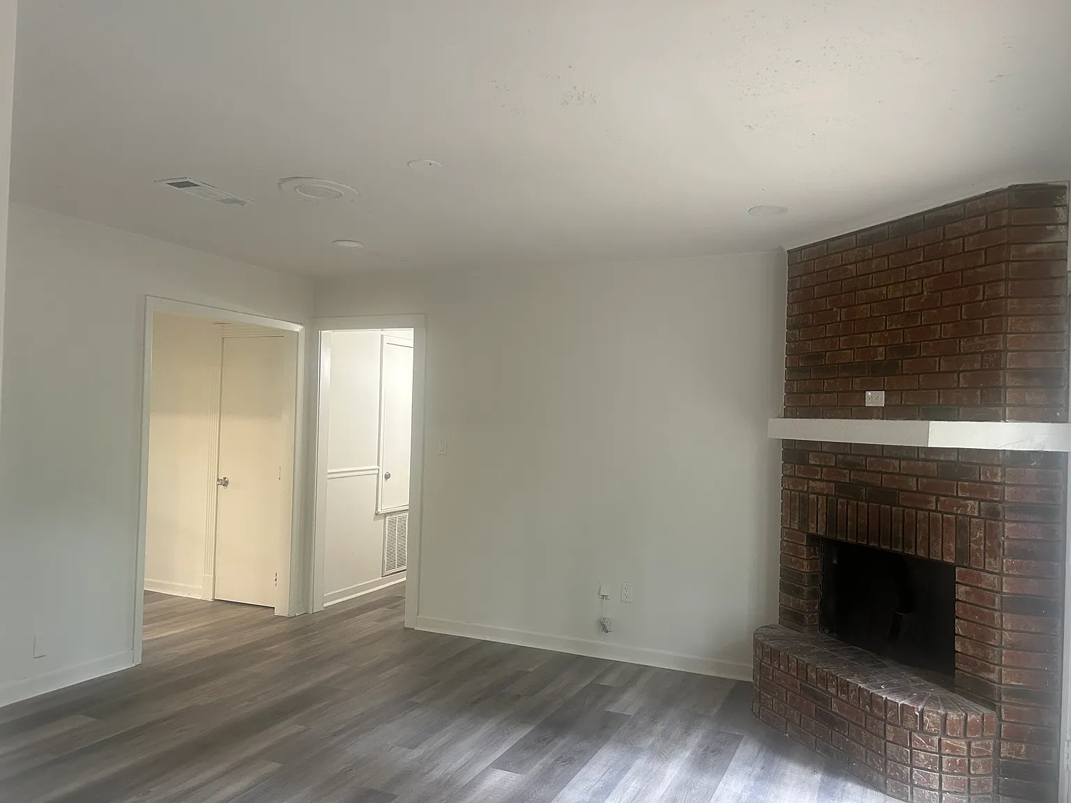 4 bed, 1800 sqft, $1,450 — Photo 3