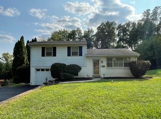 21 W Golf Club Ln, Paoli, PA 19301
