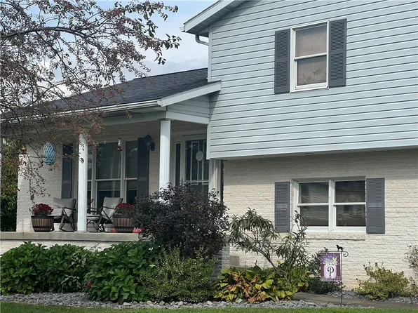 117 General Dr N, Uniontown, PA 15401