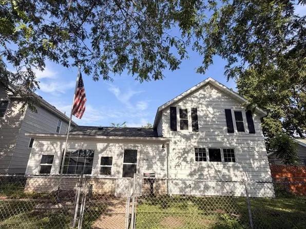 1633 Avon STREET, La Crosse, WI 54603